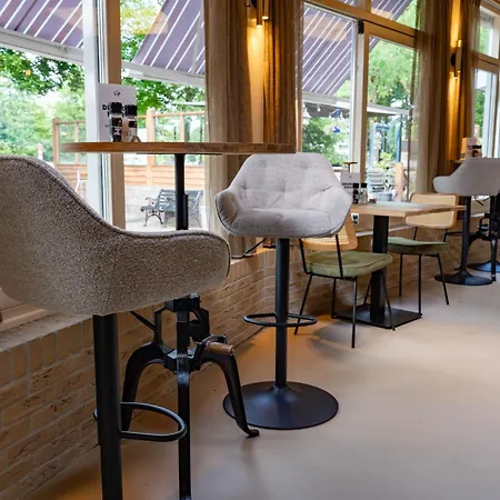 Hotel&Restaurant van Saaze-2