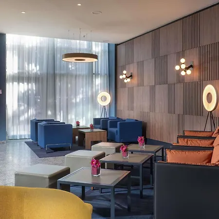 Mercure Hotel Berlin Tempelhof-3
