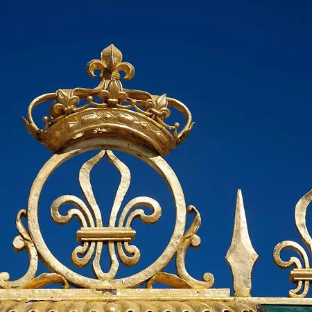 Mercure Versailles Chateau-2