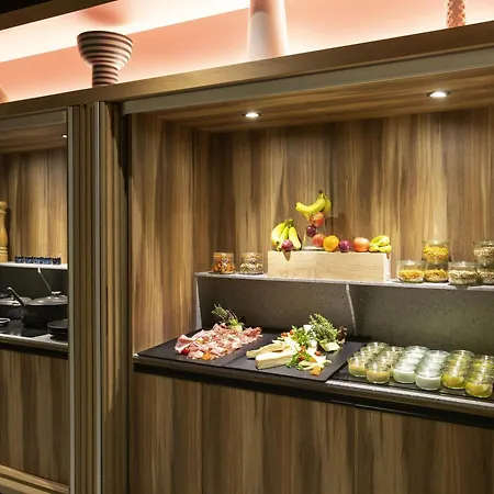 Novotel Strasbourg Centre Halles-2