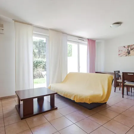 Comfort Aparthotel Six-Fours-3