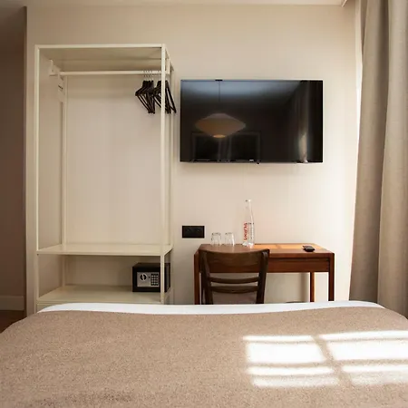 Hotel Local 101 Beaurepaire-3