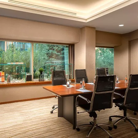 Crowne Plaza Bucharest By Ihg-2