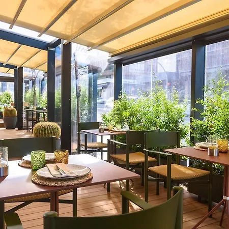Melia Madrid Serrano-2