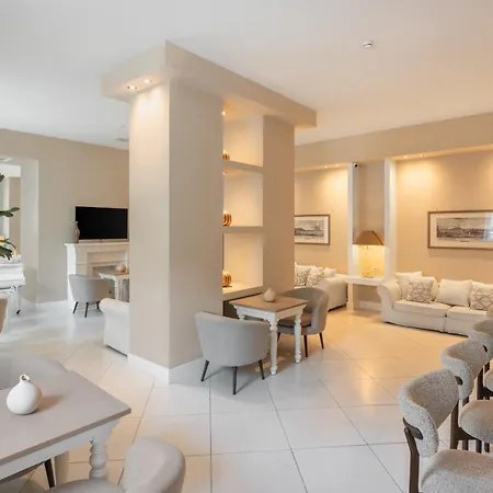 Hotel Capri- Adult Only-3