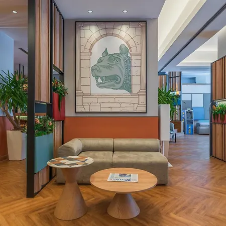 Hilton Garden Inn Rome Colosseum-2