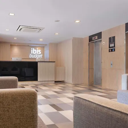 Ibis Budget Singapore Dahlia-2