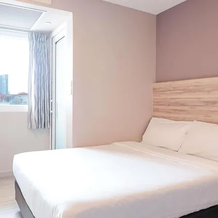 Ibis Budget Singapore Clove-2