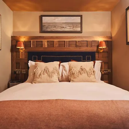 Harbour Inn-2