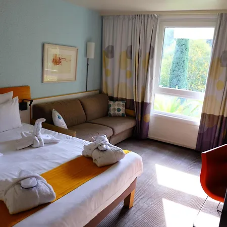 Novotel Marseille Est Porte D'Aubagne-3