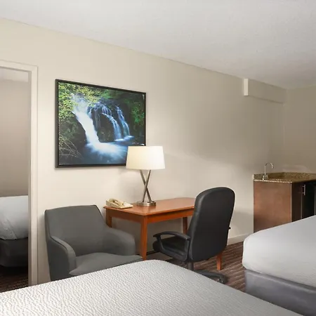 Ramada By Wyndham Campbell River-2