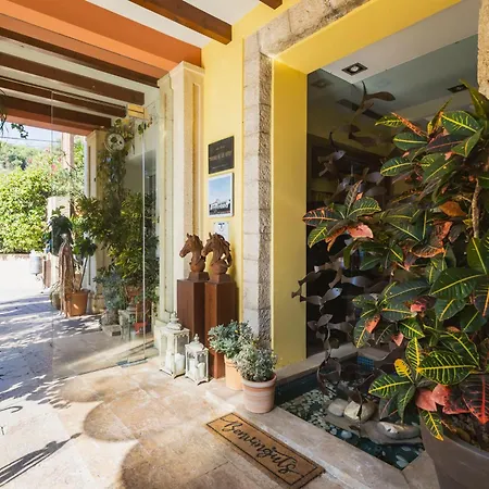 Hotel Mr Les Rotes-3