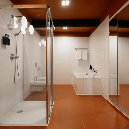 Hotel Vrythof - Just A Room - Digital Check-In, Key By Email Or Sms-3