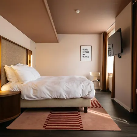 Hotel Vrythof - Just A Room - Digital Check-In, Key By Email Or Sms-2