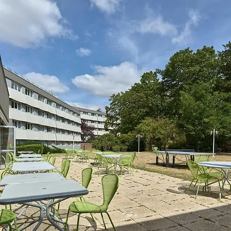 B&B HOTEL Cergy Port 4 étoiles-3