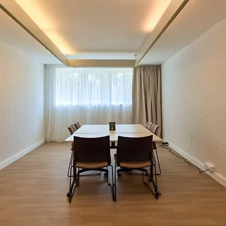 B&B Hotel Cergy Port 4 Etoiles-3