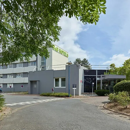 B&B Hotel Cergy Port 4 Etoiles-2
