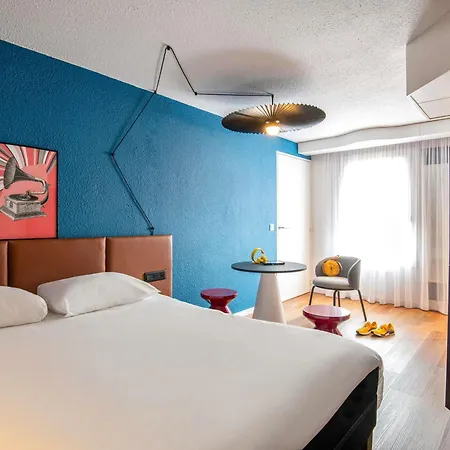 Ibis Cannes Centre-2