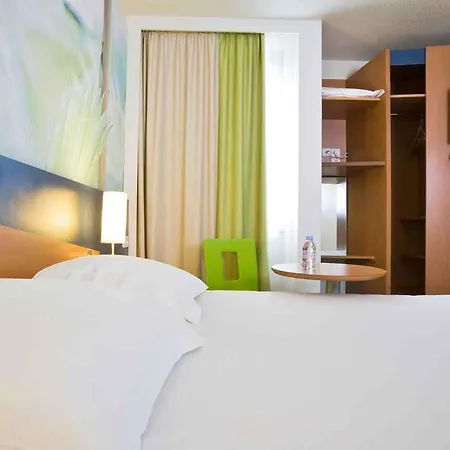 ibis Styles Angers Centre Gare-3