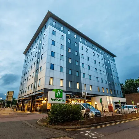 Holiday Inn Stevenage By Ihg-3