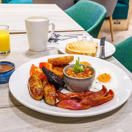 Holiday Inn Stevenage By Ihg-2
