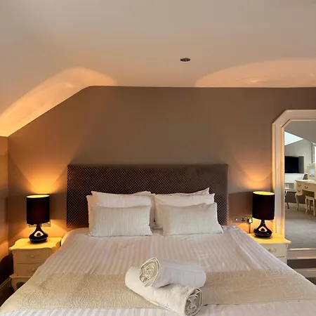 The Causeway Lodge-3