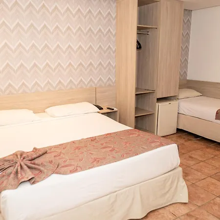 Plaza Praia Suites-2