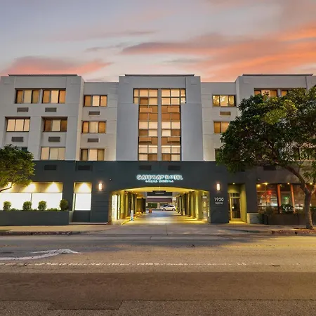 Gateway Hotel Santa Monica-3