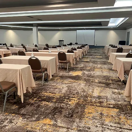 Holiday Inn Toronto Airport East By Ihg-2