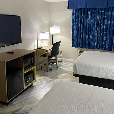 Days Inn By Wyndham Jersey City-3