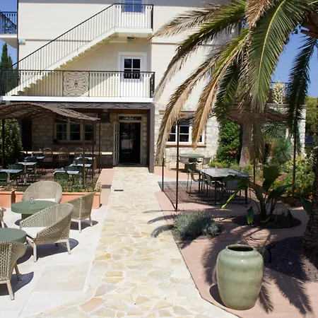 Hôtel Eze Hermitage B&B-3