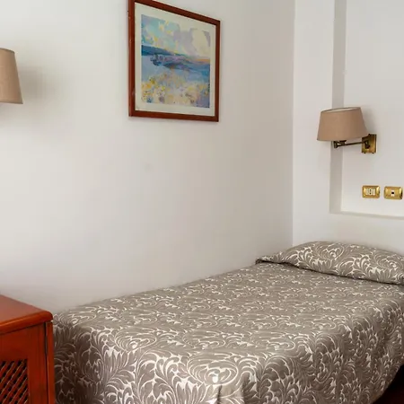 Hotel Monopol-3