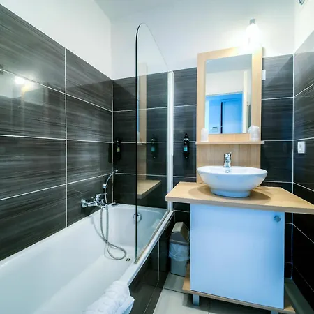 Comfort Aparthotel Frejus La Tour De Mare-3