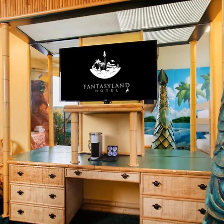 Fantasyland Hotel-2