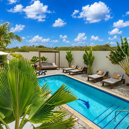 Dolphin Suites & Wellness Curacao-3