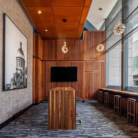 Embassy Suites By Hilton - Montreal-3