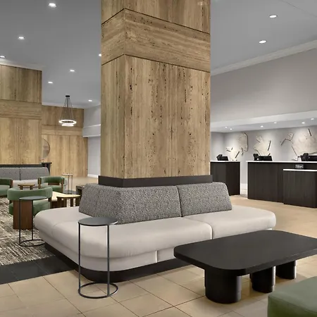 Doubletree By Hilton Philadelphia Airport-3