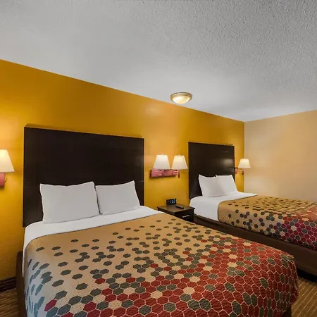 Rodeway Inn Flagstaff-Downtown-3