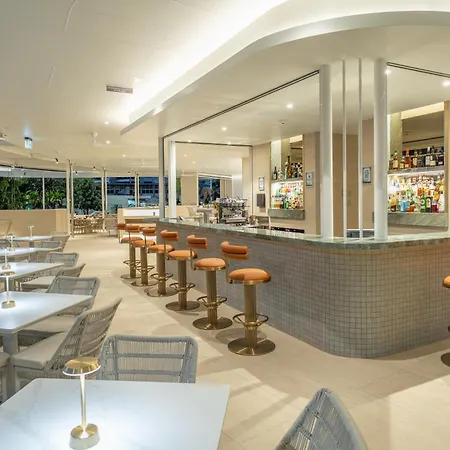 Doubletree By Hilton Cairns-2