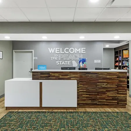 Hampton Inn & Suites Atlanta Airport West Camp Creek Pkwy-3