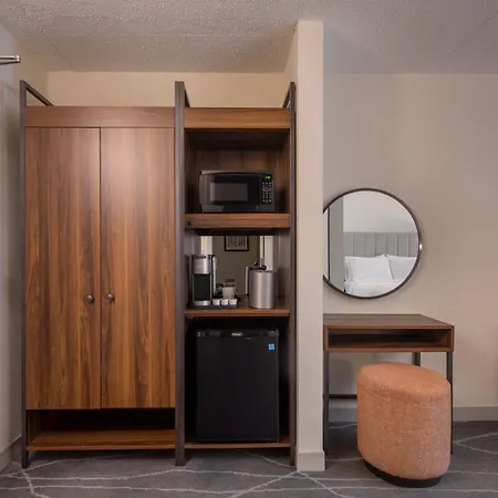 Holiday Inn Express & Suites Charleston Dwtn - Medical Ctr By Ihg-3