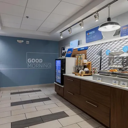 Holiday Inn Express Charleston Us Highway 17 & I-526 By Ihg-2