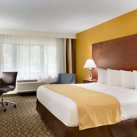 Country Inn & Suites By Radisson, Mishawaka - South Bend-3