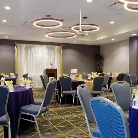 Holiday Inn & Suites Phoenix Airport By Ihg-3