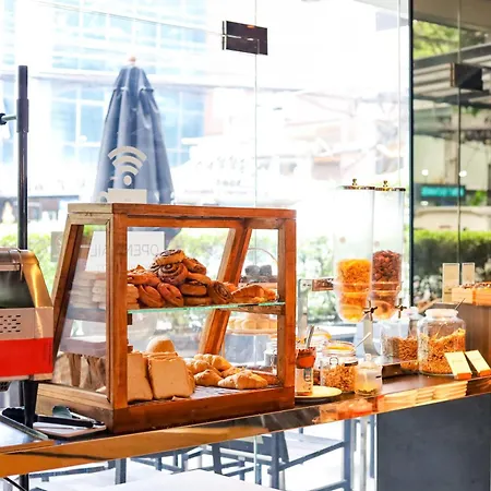 Maitria Hotel Sukhumvit 18 Bangkok - A Chatrium Collection-2