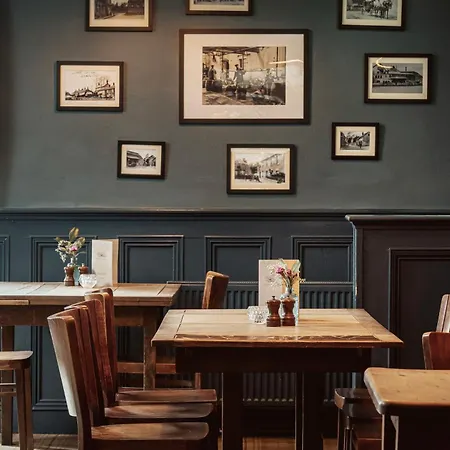 The Oakhill Inn-2