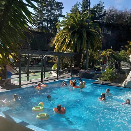 Taupo Debretts Spa Resort-2