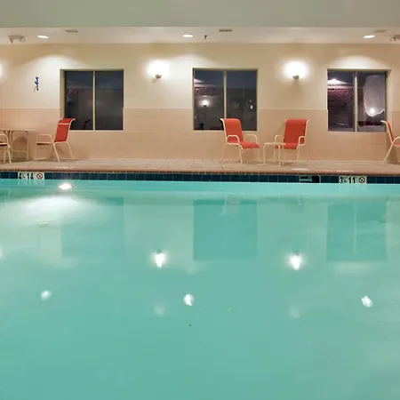 Holiday Inn Express Hotel & Suites Fredericksburg By Ihg-3
