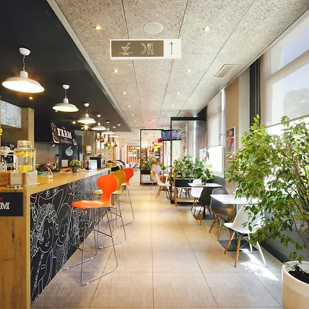 Ibis Sevilla-3