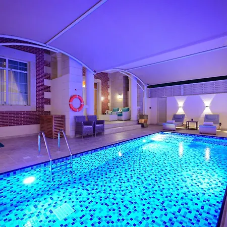 Al Aziziyah Boutique Hotel By The Torch-2